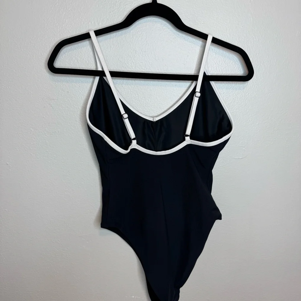 Wilo The Label Contrast One Piece Swimsuit